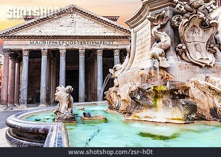 
                Brunnen, Rom, Pantheon, Piazza Della Rotonda                   