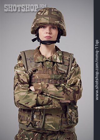 
                Militär, Soldatin, Uniform                   