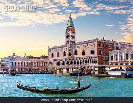 
                Gondel, Venedig, Markusturm                   