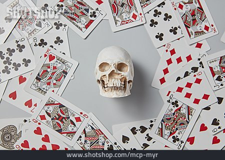 
                Spielkarten, Glücksspiel, Risiko, Totenschädel                   