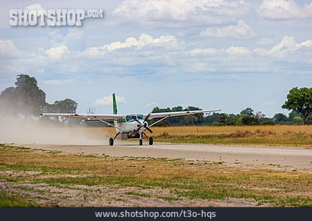 
                Flugzeug, Start, Piste, Botswana                   