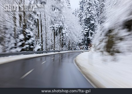 
                Winter, Nass, Straße, Unfallgefahr                   