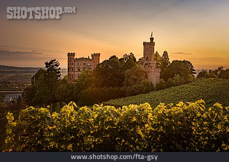 
                Sonnenuntergang, Schloss Ortenberg                   