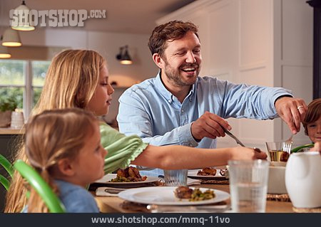 
                Mahlzeit, Familie, Familienleben                   