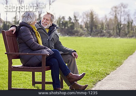 
                Glücklich, Liebe, Sitzbank, Seniorenpaar                   
