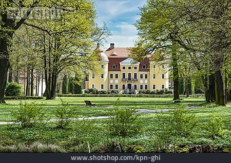 
                Schloss Milkel                   