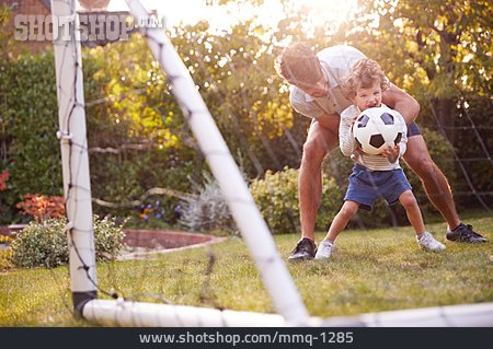 
                Vater, Freizeit, Fußball, Spaß, Sohn                   
