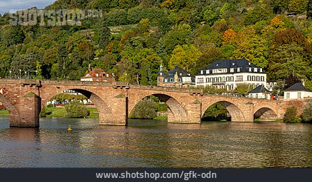 
                Heidelberg, Neckar, Neckarbrücke                   