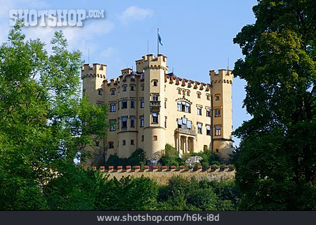 
                Schloss Hohenschwangau                   