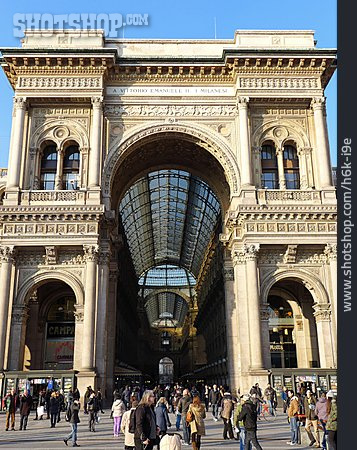 
                Triumphbogen, Galleria Vittorio Emanuele Ii                   