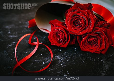 
                Valentinstag, Rosenstrauß                   