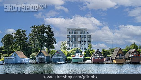 
                Ferienhaus, Schweriner See                   