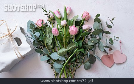 
                Valentinstag, Blumenstrauss                   