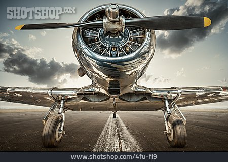 
                Flugzeug, Propellerflugzeug, Motorflugzeug                   