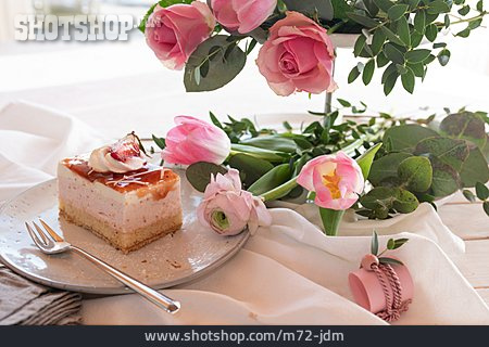
                Valentinstag, Kuchen, Kuchenstück                   