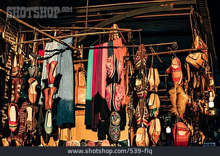 
                Markt, Marokko, Straßenverkauf                   