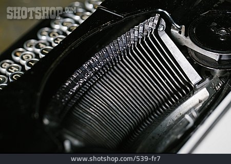
                Buchstabe, Schreibmaschine, Typenhebel, Mechanismus                   