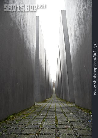 
                Berlin, Holocaustmahnmal                   