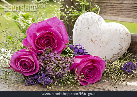 
                Hochzeit, Herz, Blumenstrauß                   