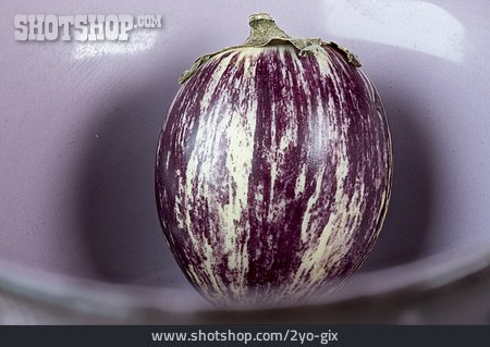 
                Aubergine                   