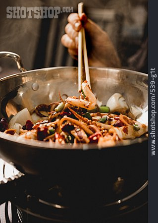 
                Gemüse, Zubereitung, Tintenfisch, Wok, Chinesische Küche                   
