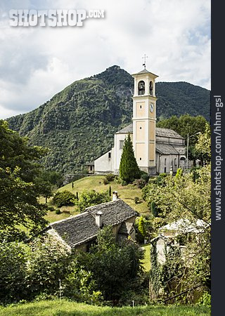 
                Dorf, Kirche, Trarego Viggiona                   