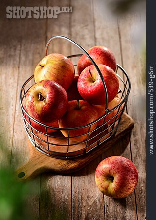 
                Apfel, Drahtkorb                   