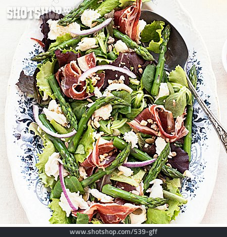 
                Salat, Grüner Spargel, Platte, Rohschinken                   