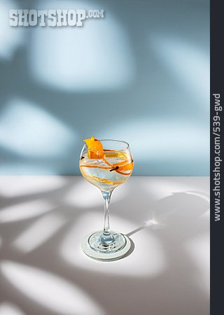 
                Cocktail, Gin Tonic                   