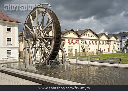 
                Wasserrad, Traunstein, Salinenpark                   