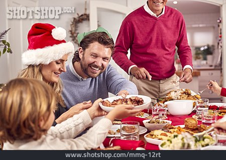 
                Zuhause, Familie, Festessen, Weihnachtsessen                   