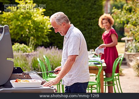 
                Sommer, Grill, Vorbereitung, Grillparty                   