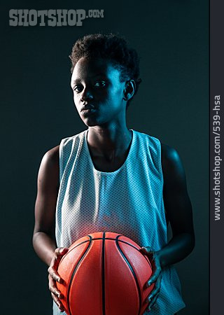 
                Porträt, Basketball, Basketballerin                   