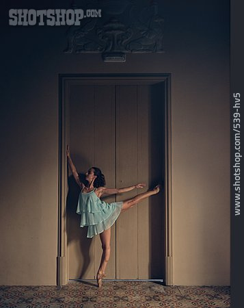 
                Anmut, Ballett, Balletttänzerin                   