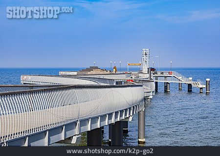 
                Seebrücke, Ostseeküste, Koserow                   