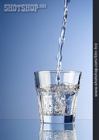 
                Glas, Trinkwasser                   