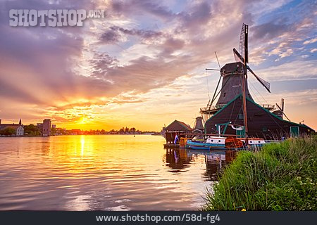 
                Windmühle, Holland, Zaandam                   