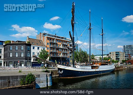 
                Segelschiff, Antwerpen                   