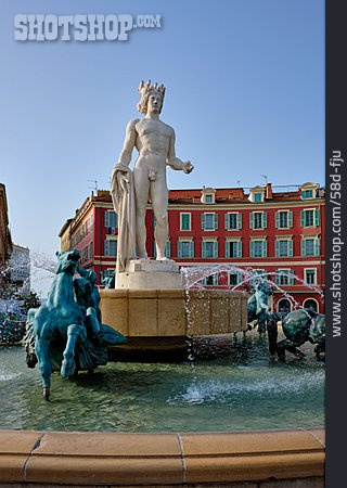 
                Nizza, Brunnenfigur, Fontaine Du Soleil                   