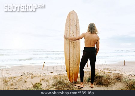 
                Surfer, Surfbrett                   