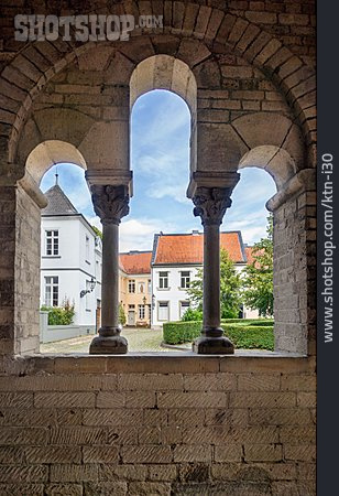 
                Fenster, Romanisch, Kaiserswerth, St. Suitbertus                   