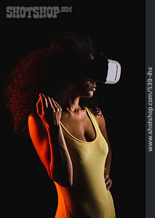 
                Virtuelle Realität, Computerspiel, Head-mounted Display                   