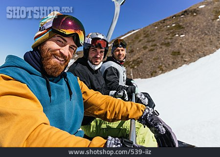 
                Skifahrer, Sessellift, Skilift                   