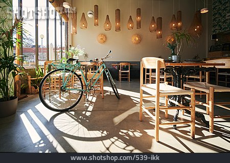 
                Fahrrad, Cafe, Gemeinschaftsraum                   