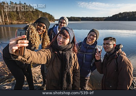
                Wanderung, Trekking, Freunde, Selfie                   