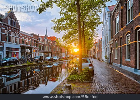 
                Kanal, Niederlande, Delft                   