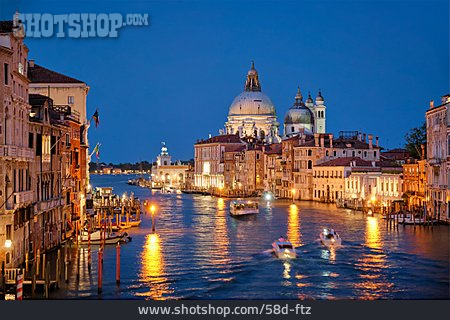 
                Venedig, Canale Grande, Santa Maria Della Salute                   