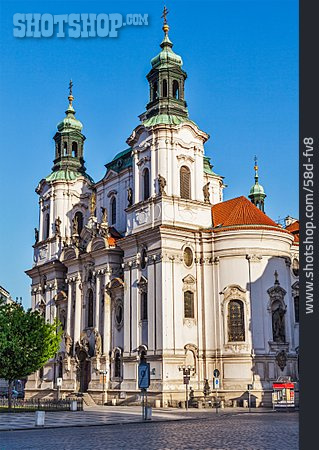 
                Prag, Nikolauskirche, Prager Altstadt, Stare Mesto                   