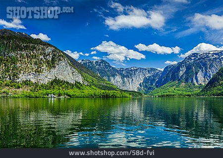 
                Bergsee, Hallstätter See                   