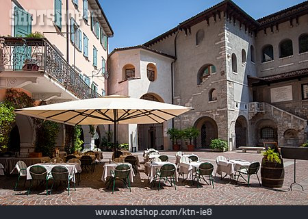 
                Restaurant, Altstadt, Riva Del Garda                   